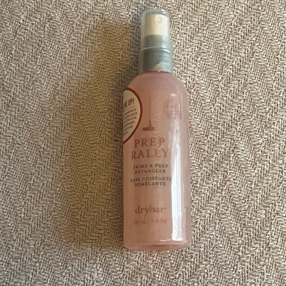 Dry Bar detangler NWT